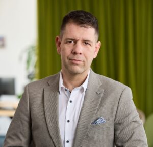 https://ivsz.hu/wp-content/uploads/2026/07/Altalanos_elnoksegi_Nieder_Jeno-e1780326125496-300x287-1.jpg